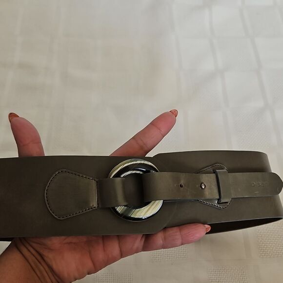Olsen Europe Vintage Leather Buckle Belt 4 Army Green - Picture 10 of 16